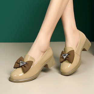 真皮蝴蝶结粗跟单鞋女2026春秋季新款漆皮乐福小皮鞋软底中跟女鞋