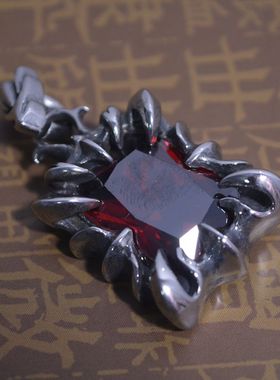 钛钢朋克风火焰纹吊坠男女同款