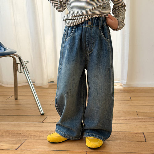 腔调复古女童宽松破洞加绒牛仔裤