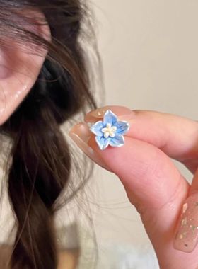 银针 蓝色山茶花耳钉 花朵小众设计森系创意耳环高级感2025新款潮