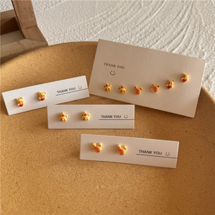 新款可爱迷你黄油小熊耳钉套装比心设计感黄色甜美女卡通时尚耳饰