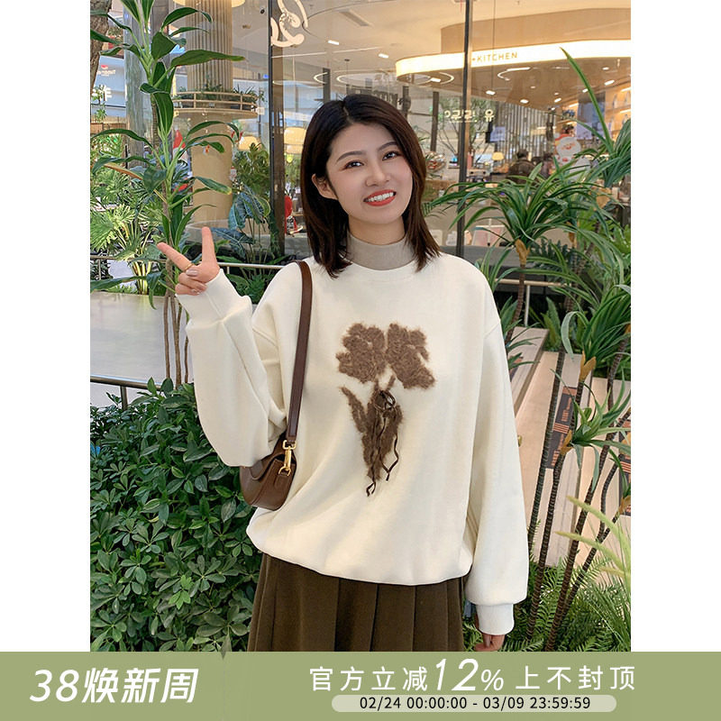 【2.8 6折福利款】复古宽松设计植绒玫瑰花刺绣半高领加绒卫衣女