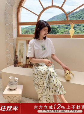 紫璐莱白水岚~休闲百搭精致艺术感小图案白色短袖上衣T恤女夏561W