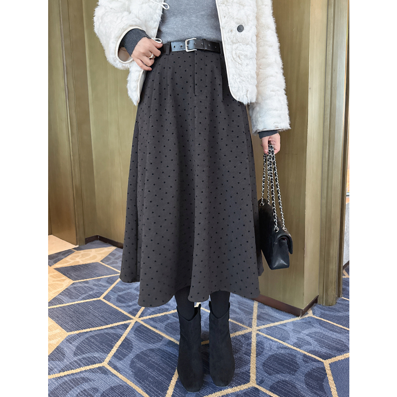 中长款爱心波点毛呢a字半身裙