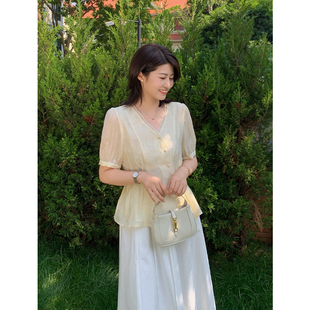 上衣960X 蕾丝刺绣设计感V领气质收腰显瘦衬衫 紫璐莱蕾丝日记 法式