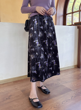 紫璐莱泠花梦月~法式复古气质紫色花朵印花黑色丝绒直筒半身裙78X