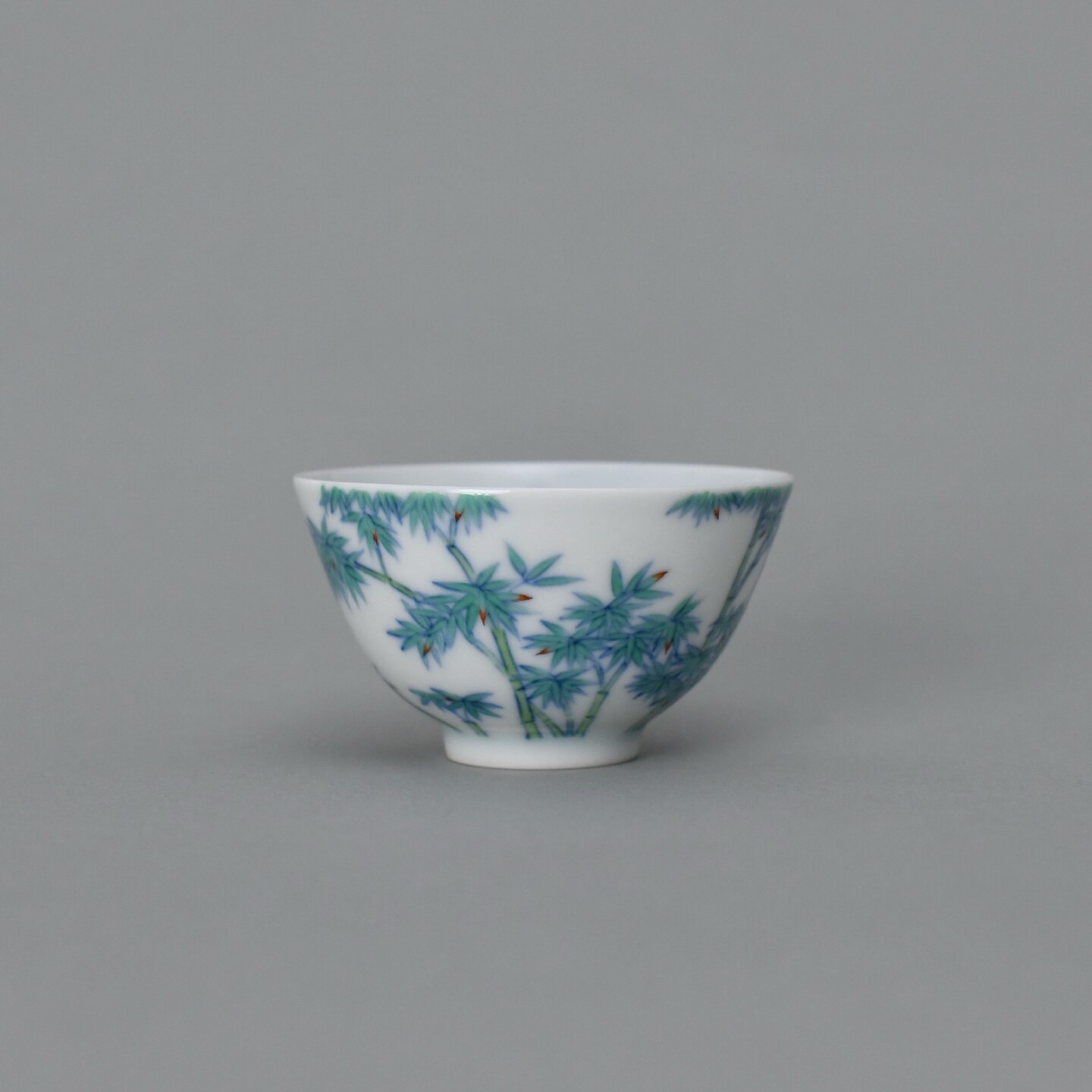 景德镇无尘格古仿雍正青花斗彩竹纹杯纯手工陶瓷主人杯