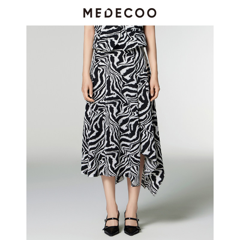 MEDECOO/墨蒂珂2024秋季新款 撞色印花不规则摆A字半身裙MID70225,女装/女士精品,半身裙,淘宝优惠券,粉丝福利购,淘宝优惠卷