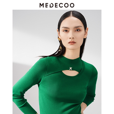 MEDECOO/墨蒂珂2025秋新款女装设计感性感莱赛尔亲肤针织衫打底衫