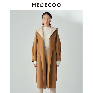 系带羊毛呢大衣MHD20331 MEDECOO 墨蒂珂冬季 新款 撞色连帽修身