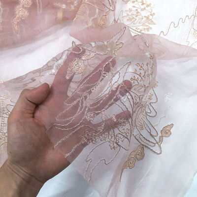 半透明淡红色刺绣意境图案小亮片欧根纱面料 夏季 柔软 轻薄 布料
