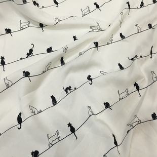 纯白色底简约线条卡通猫咪图案纯棉面料 春夏 衬衫 服饰 布料