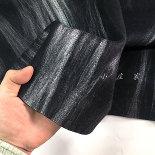 艺术朦胧烟雾感图案微挺阔时装面料 秋冬 垂坠 亲肤 服饰 布料