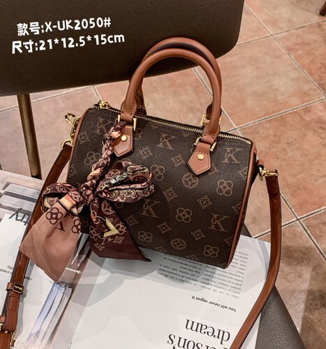 路易希奴尔正品UK高端时尚老花包百搭枕头包单肩斜挎网红包