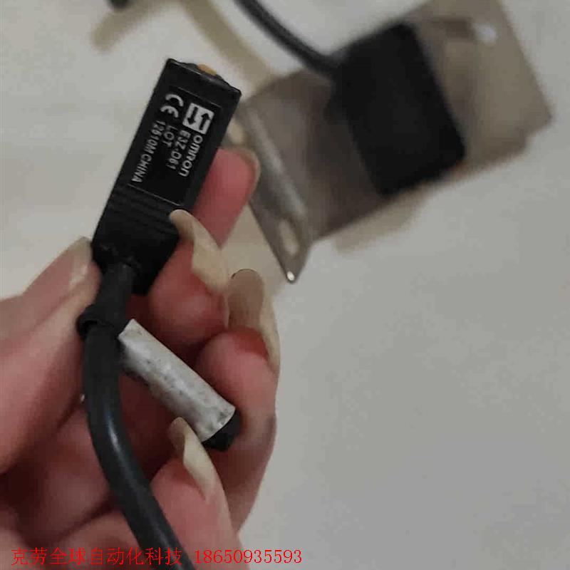 欧姆龙光电型号E3Z-D61一共2个,线约50Cm,成色实物