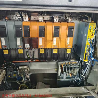 柯马COMAU6轴机器手控制器C5G ACC3。驱动控制器是