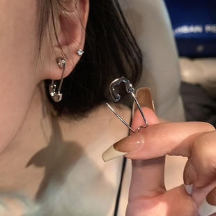 怒推!贼好看!别针耳钉女小众设计感个性耳饰女高级感耳环曲别针