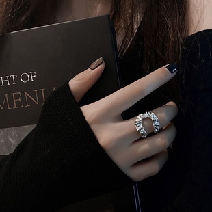 褶皱U形戒指女镂空设计指环暗黑男女潮小众设计感轻奢ins嘻哈指环