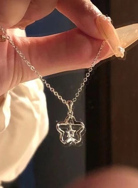 镂空星星项链女轻奢小众设计感钛钢双星锁骨链ins简约冷淡风配饰