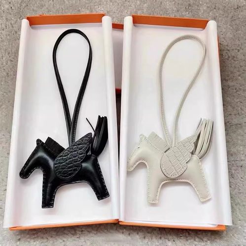 H家羊皮小马包包挂件车内装饰