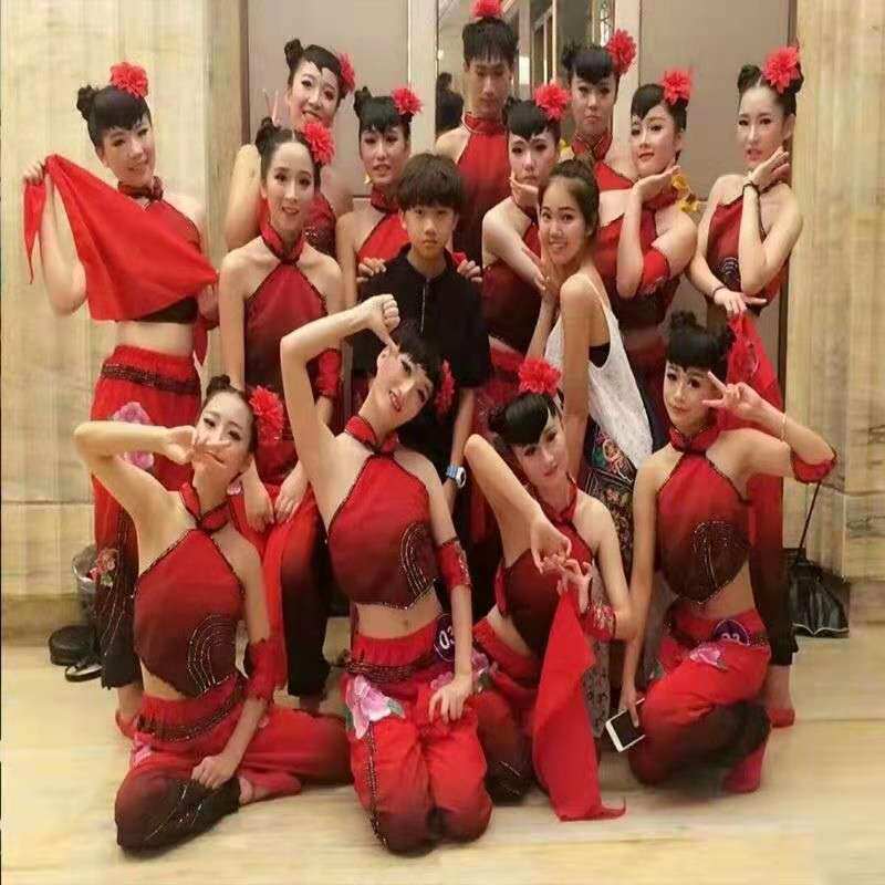 桃李杯妞啊扭舞蹈服儿童小酒馆表演服九儿舞台剧民间秧歌演出服女