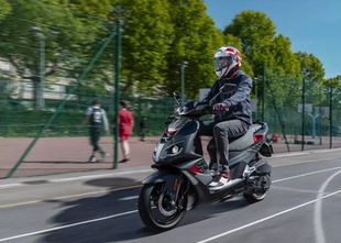 标致摩托Speedfight 2020新款 SF4 150cc 水冷电喷运动踏板摩托车
