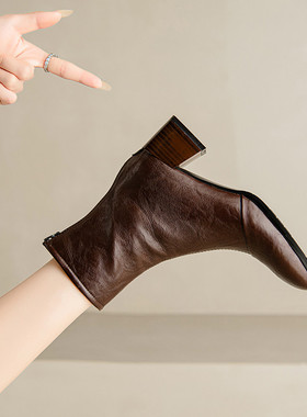 ladyblack3340复古褶皱方头高粗跟后拉链短靴女秋冬大码单靴41-43