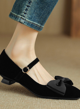 ladyblack低跟蝴蝶结浅口一字扣玛丽珍猫跟单鞋女3340大码子41-43