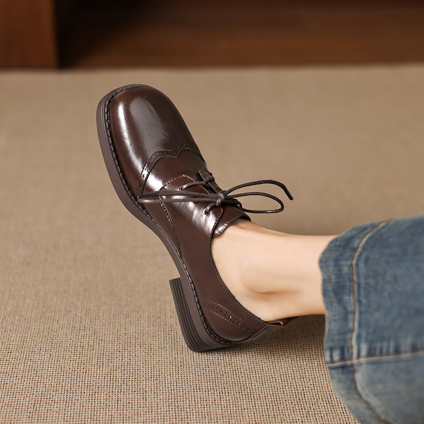 ladyblack英伦风深口单鞋女圆头系带小皮鞋粗中跟大码软底鞋41-43,女鞋,深口单鞋,淘宝优惠券,粉丝福利购,淘宝优惠卷