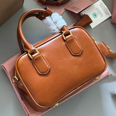 送礼盒真皮牛皮 配长肩带miu家复古百搭手提大牌同款保龄球枕头包