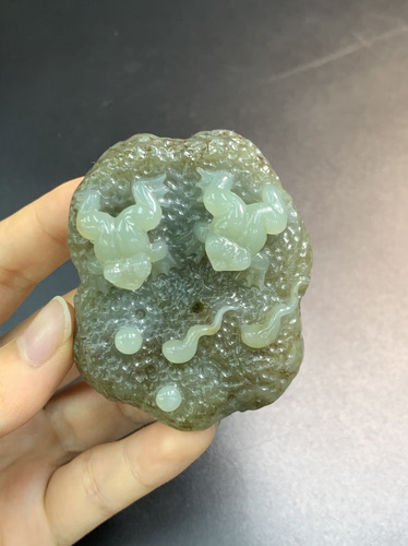 和田玉呱呱来财挂件