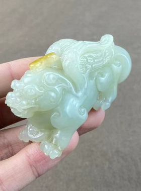 新疆和田玉籽料招财兽小摆件手把件