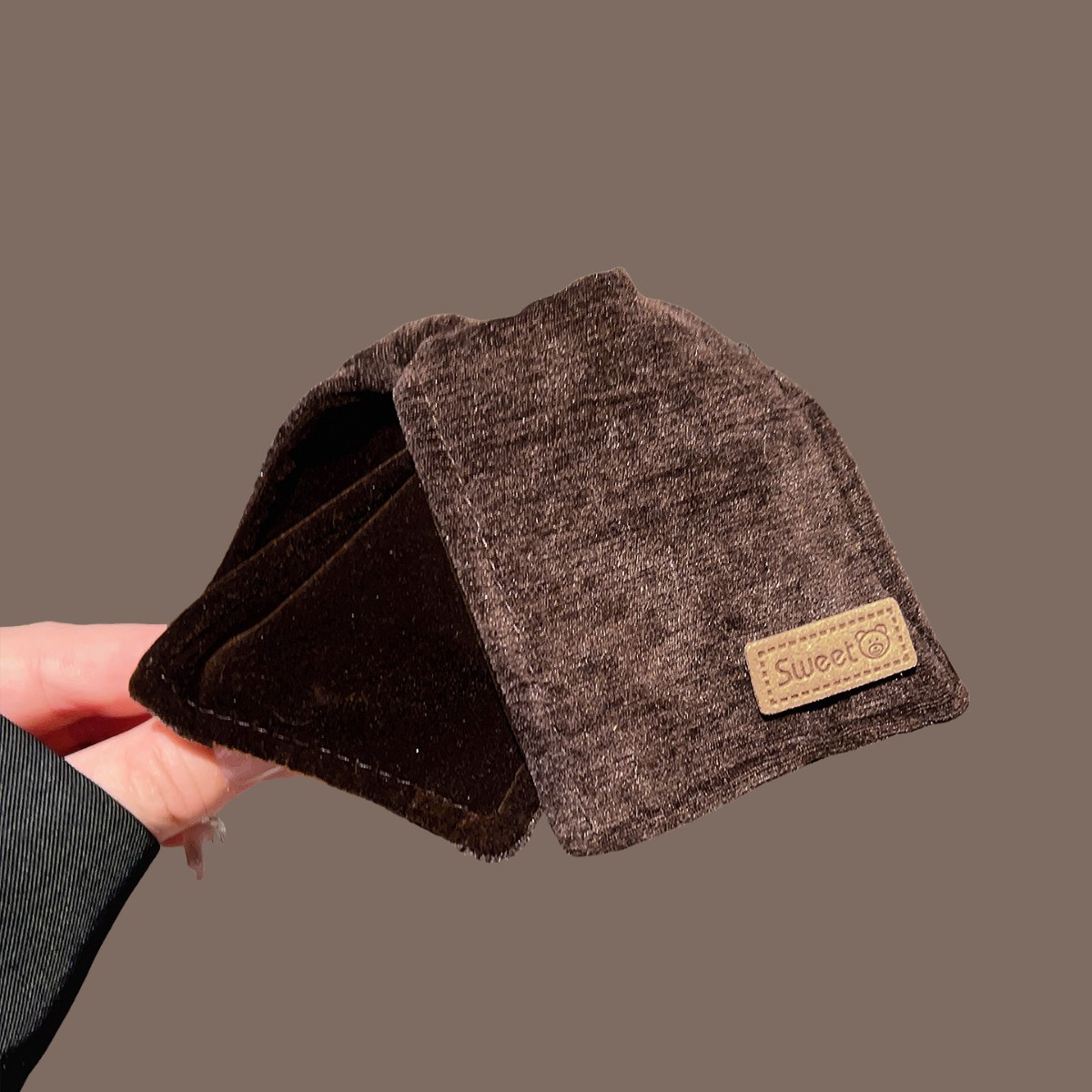 高级感丝绒蝴蝶结三角夹抓夹女后脑勺气质盘发夹鲨鱼夹子发卡头饰