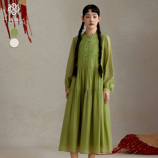 连衣裙绿色 长款 新款 文艺范浪漫长裙蕾丝拼贴宽松长袖