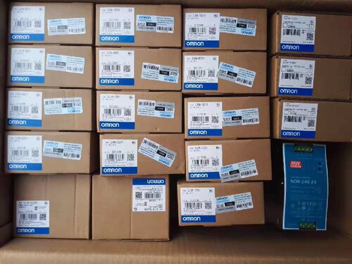 CJ1W-PA205R欧姆龙电源模块，25W，5A,0.8A，原装正品，拍前询价