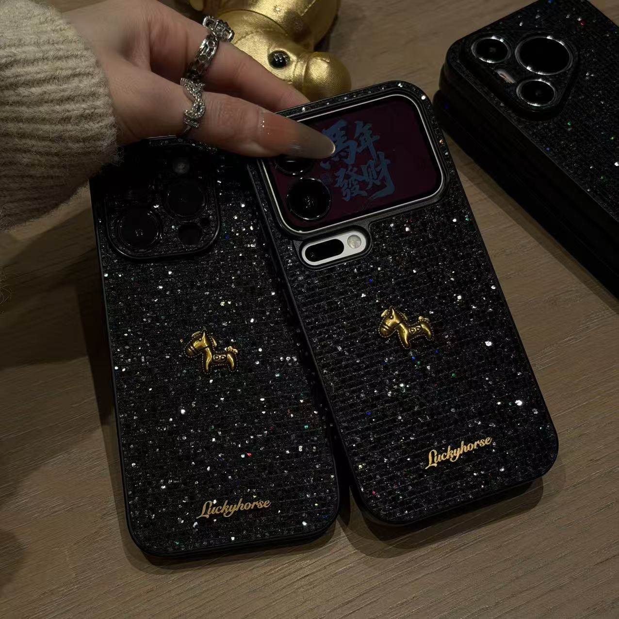 高级小金马细闪小香风适用苹果17promax手机壳iPhone16pro磨砂15/14/13pro全包防摔vivo华为P80小米15oppo潮,3C数码配件,手机保护套/壳,淘宝优惠券,粉丝福利购,淘宝优惠卷