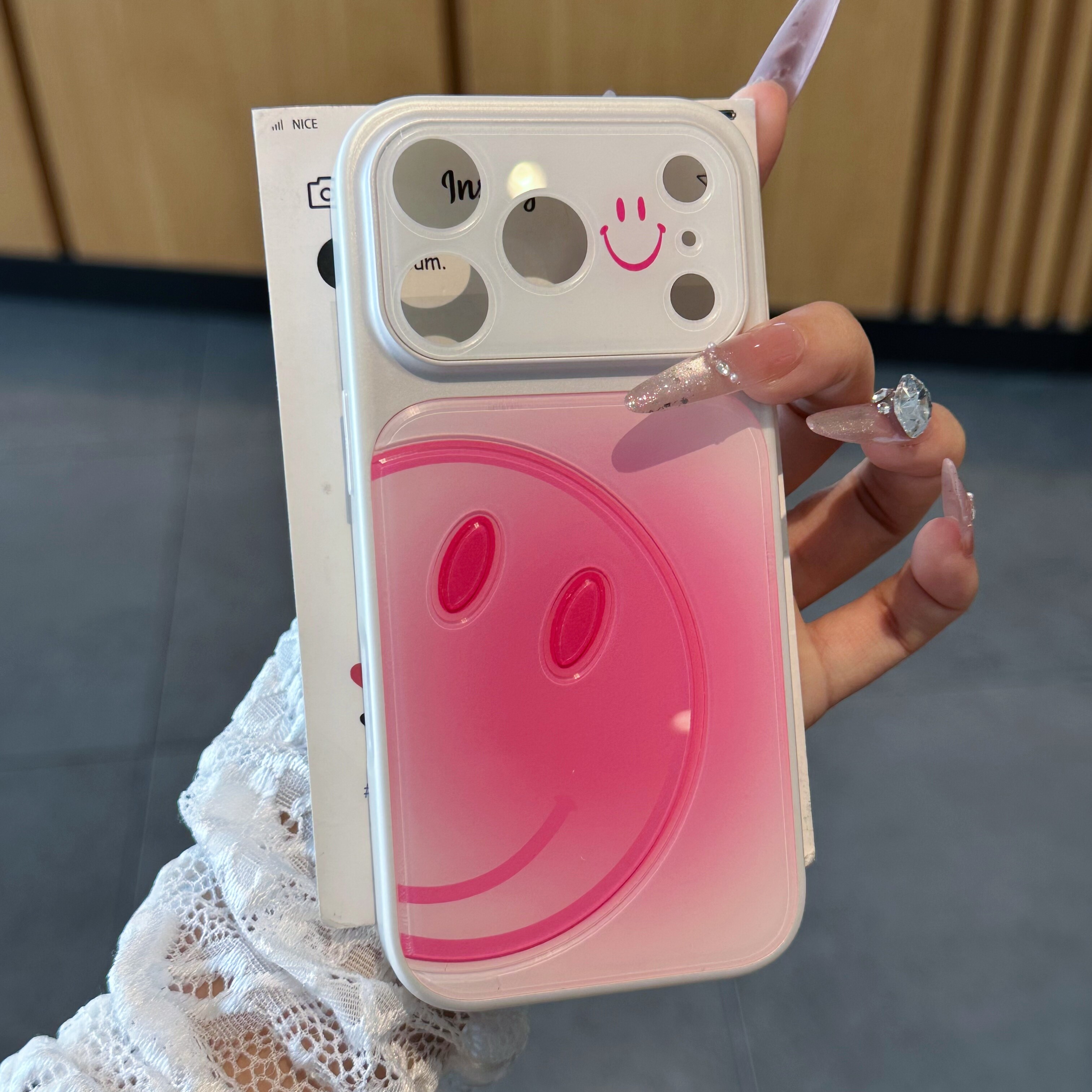玫红色仿原渐变立体笑脸适用苹果17/16promax手机壳iPhone15plus全包镜头膜14/13Pro简约个性13Promax保护套