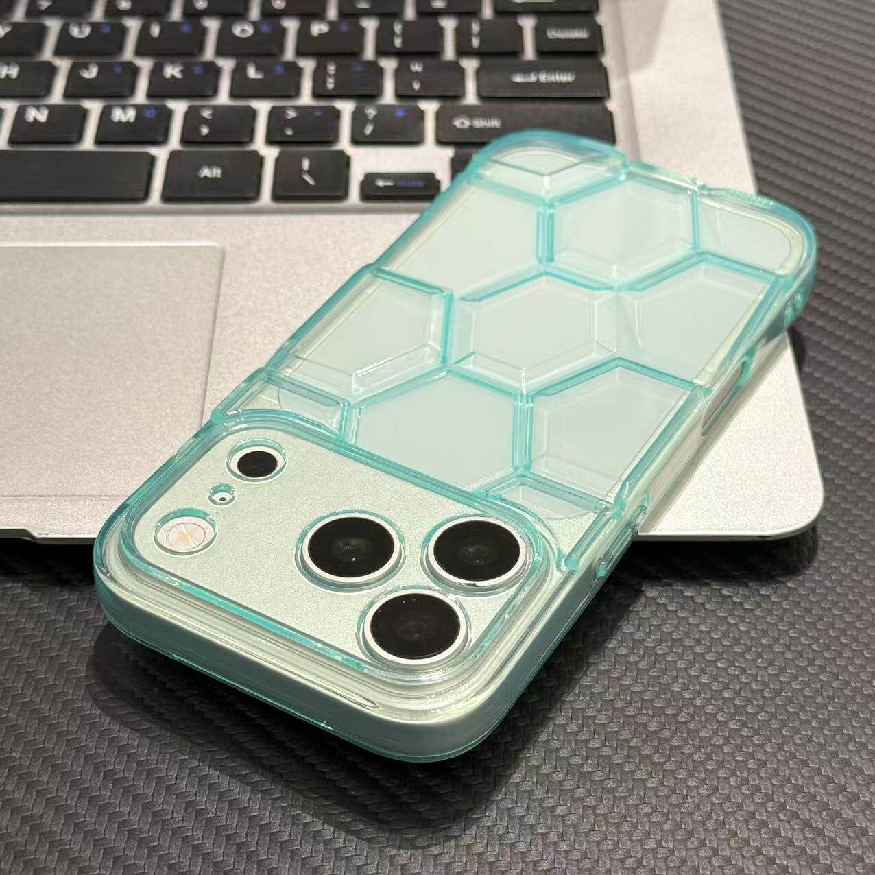 【世界杯限定】足球纹透绿软壳适用苹果17/16promax手机壳iPhone15简约个性14/13promax全包防摔12男女11小众