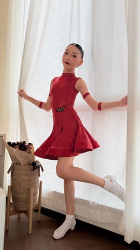 星际舞服儿童拉丁舞比赛服小高领无袖林意涵同款中国红女规定服