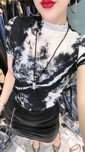 弹力修身高领渲染水墨打底衫