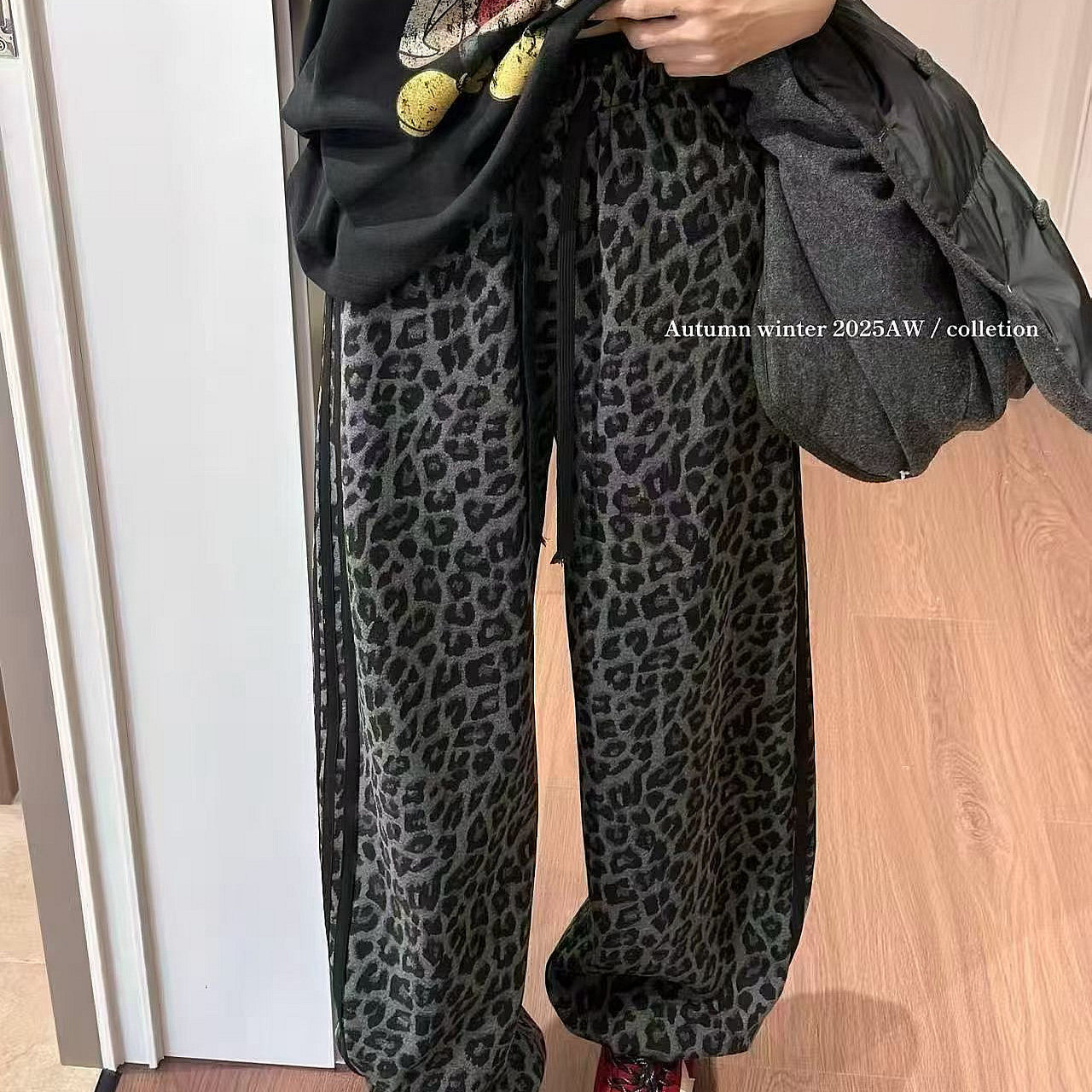 欧货洋气女装加厚三道杠豹纹抽绳宽松卫裤阔腿裤时尚百搭休闲裤,女装/女士精品,卫裤,淘宝优惠券,粉丝福利购,淘宝优惠卷