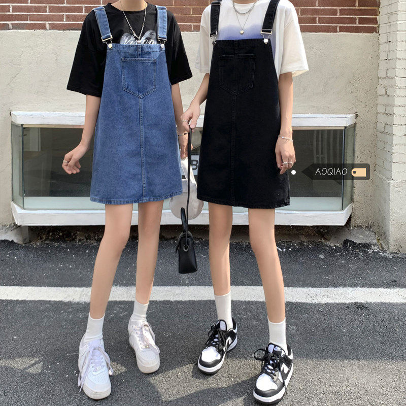 2026年春季新款大码学生牛仔背带裙女韩版宽松洋气减龄吊带连衣裙