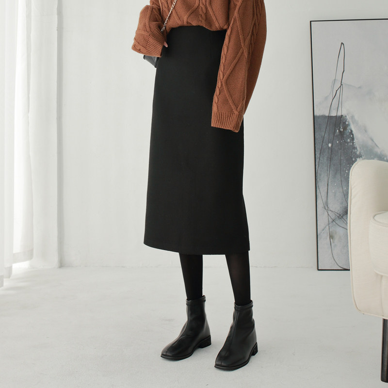 黑色毛呢半身裙女秋冬2026年新款高腰裙子a字裙直筒冬裙加厚长裙