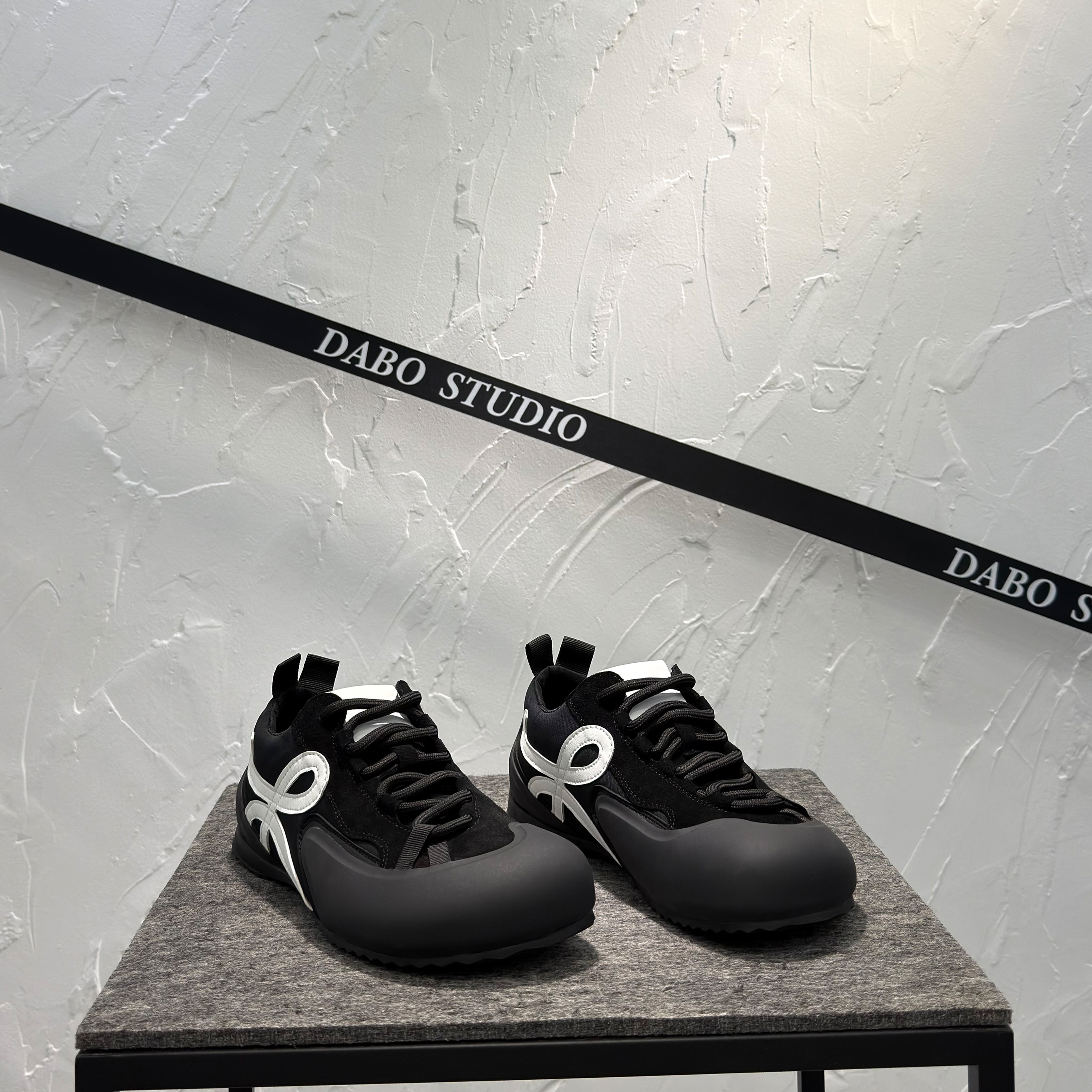 2026年爆款男鞋大头丑萌鞋布面透气系带阿甘鞋百搭休闲软底德训鞋