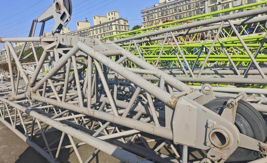 1月29日长沙中联牌汽车起重机及配套设施设备网络拍卖公告