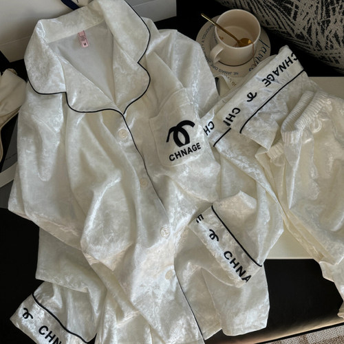 猫人金丝绒睡衣女秋冬季带胸垫