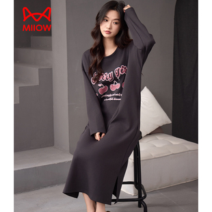 猫人纯棉圆领睡裙女款春秋季长袖加长款带胸垫防凸点家居服连衣裙