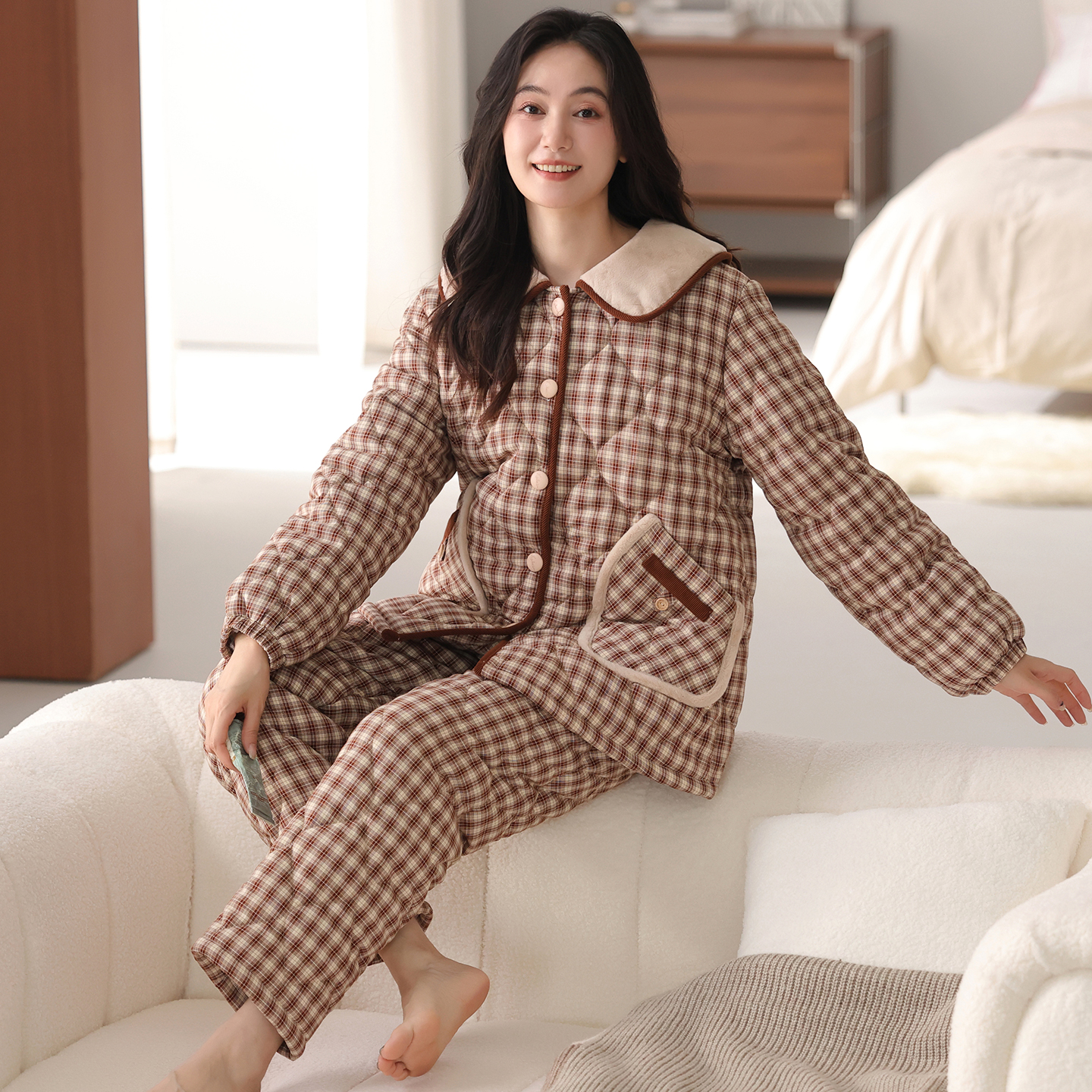 猫人冬季加厚睡衣女款纯棉三层夹棉袄加绒保暖宽松格子家居服套装