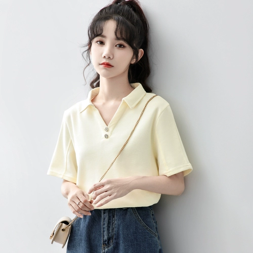 Летняя абрикосовая футболка, воротник поло, свободный крой