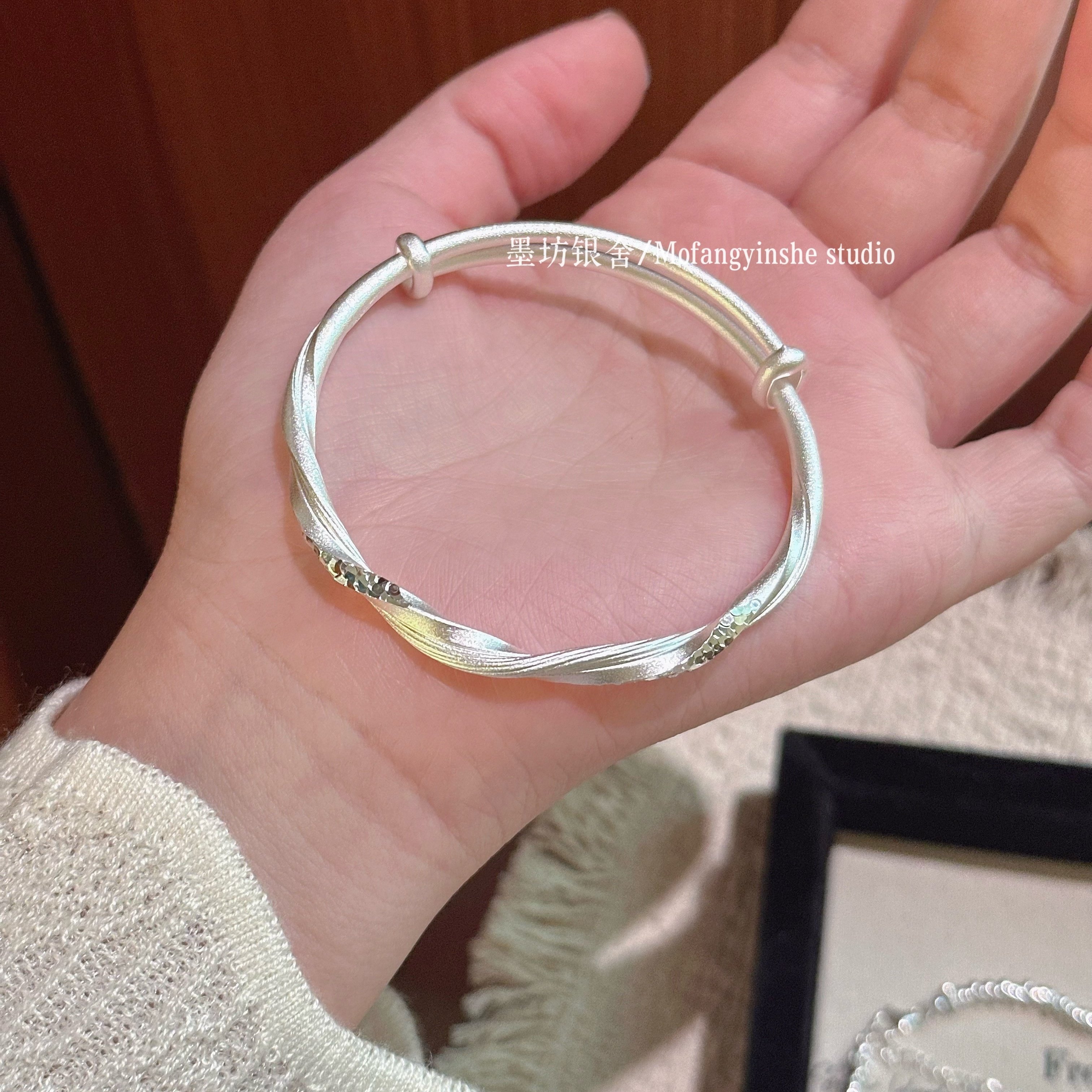 足银999.9莫比乌斯环碎冰冰手镯扭纹缎带实心纯银镯子情人节礼物